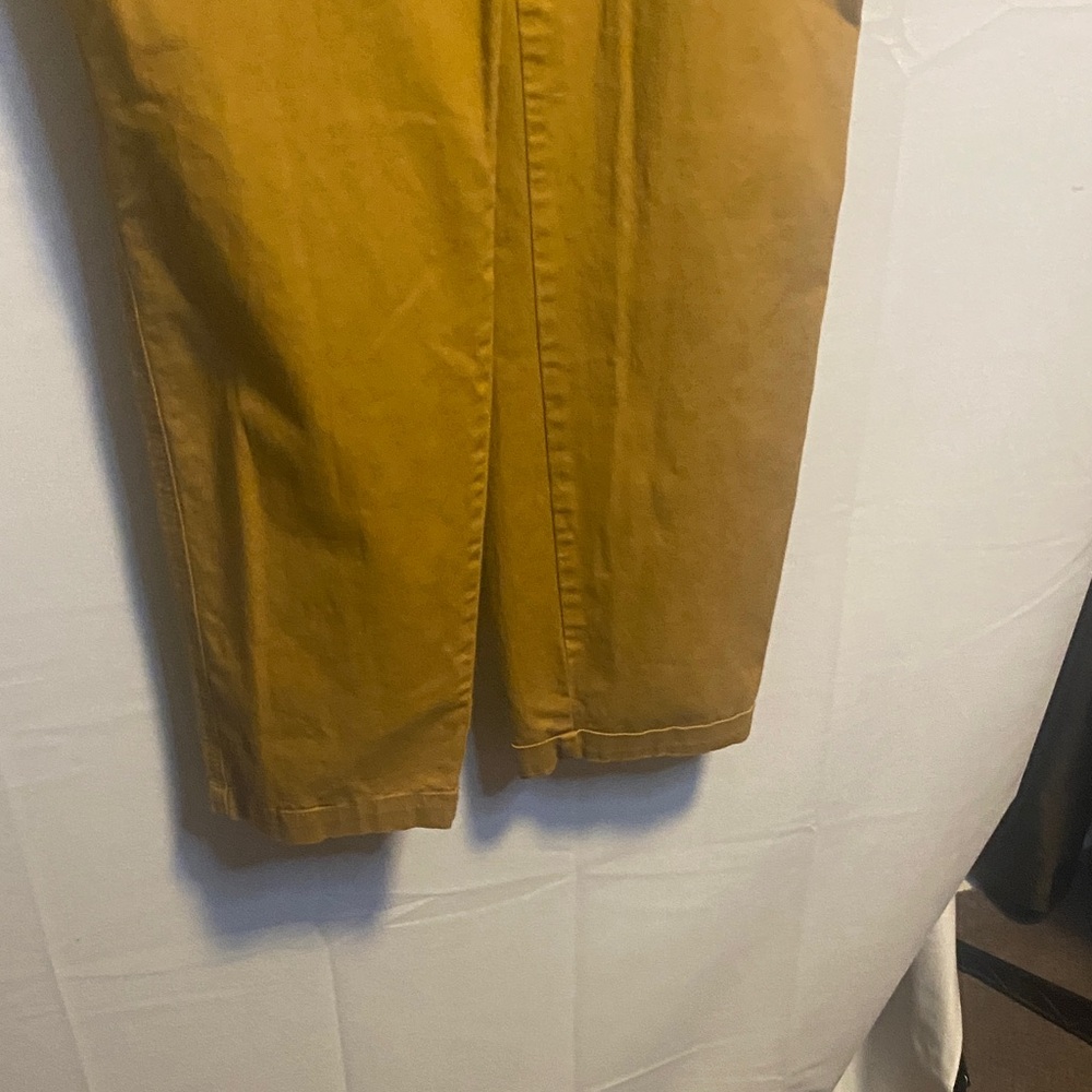 Old Navy Women's Mustard Cargo Pants - Picture 2 of 10